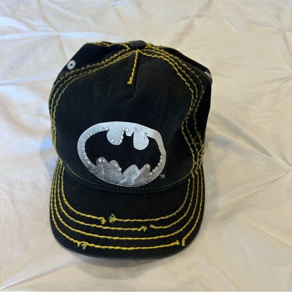 DC Comics Women's Baseball Cap Hat Rhinestones Outlined Batman Logo For Ages 14+ - Picture 1 of 9
